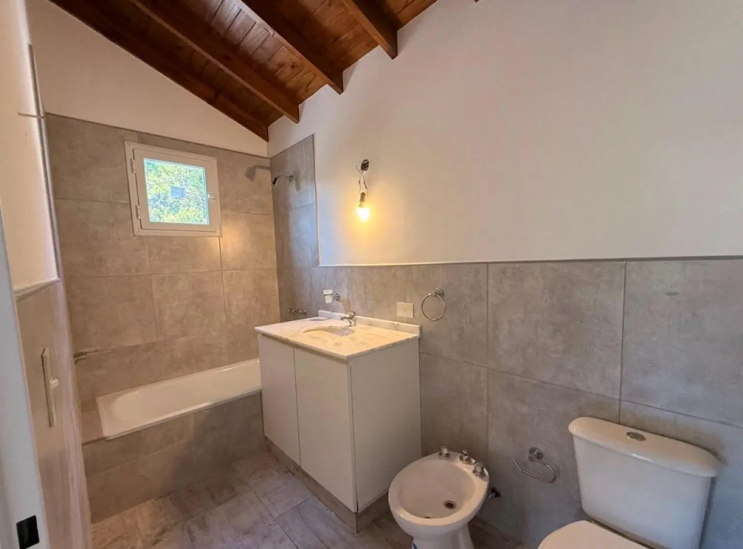DUPLEX venta 3 ambientes Pilar 75 mts patio y parrilla individual piscina sum apto cred hipotecario 3