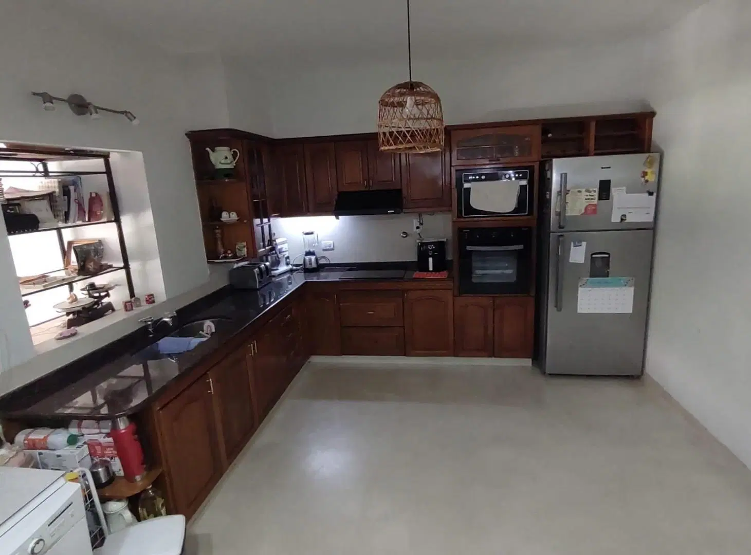 Casa venta Olivos 4 dormitorios pileta de 50m2 jardín parrilla garaje cubierto 2 plantas lote 8 x43 2