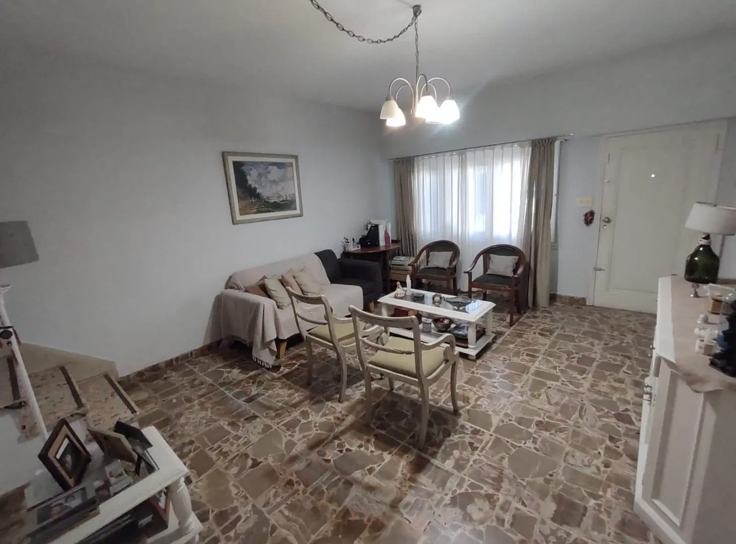 Casa venta Olivos 4 dormitorios pileta de 50m2 jardín parrilla garaje cubierto 2 plantas lote 8 x43 4