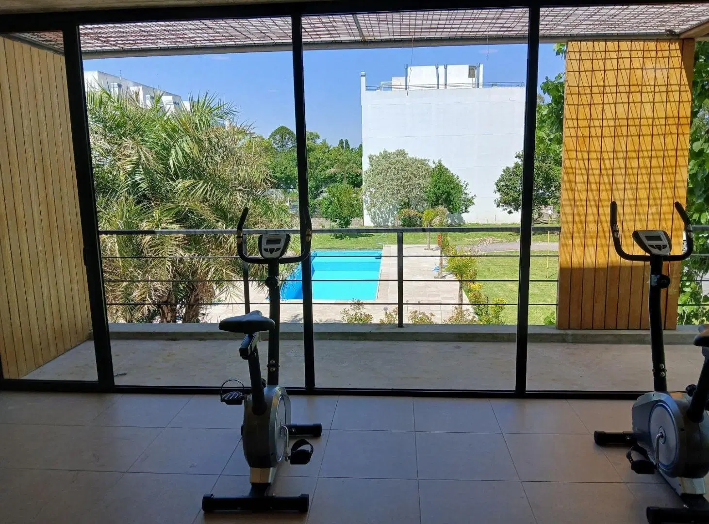 DEPARTAMENTO ALQUILER RANELAGH MONOAMBIENTE TERRAZA SEGURIDAD COCHERA PILETA 3