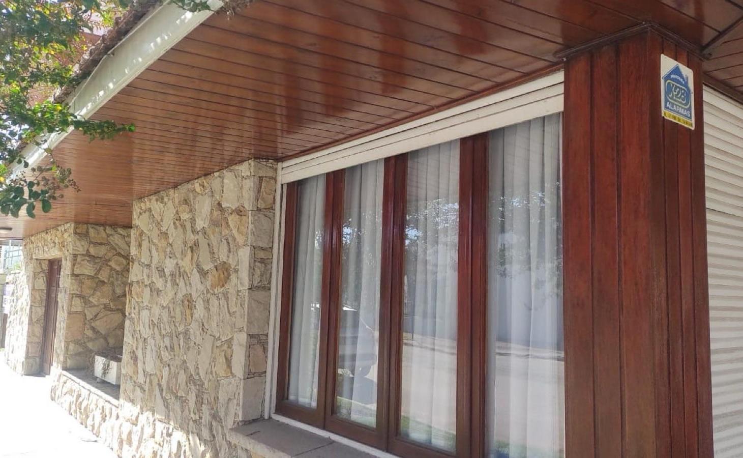 Foto de Casa venta Necochea 5 ambientes oportunidad, imagen 3