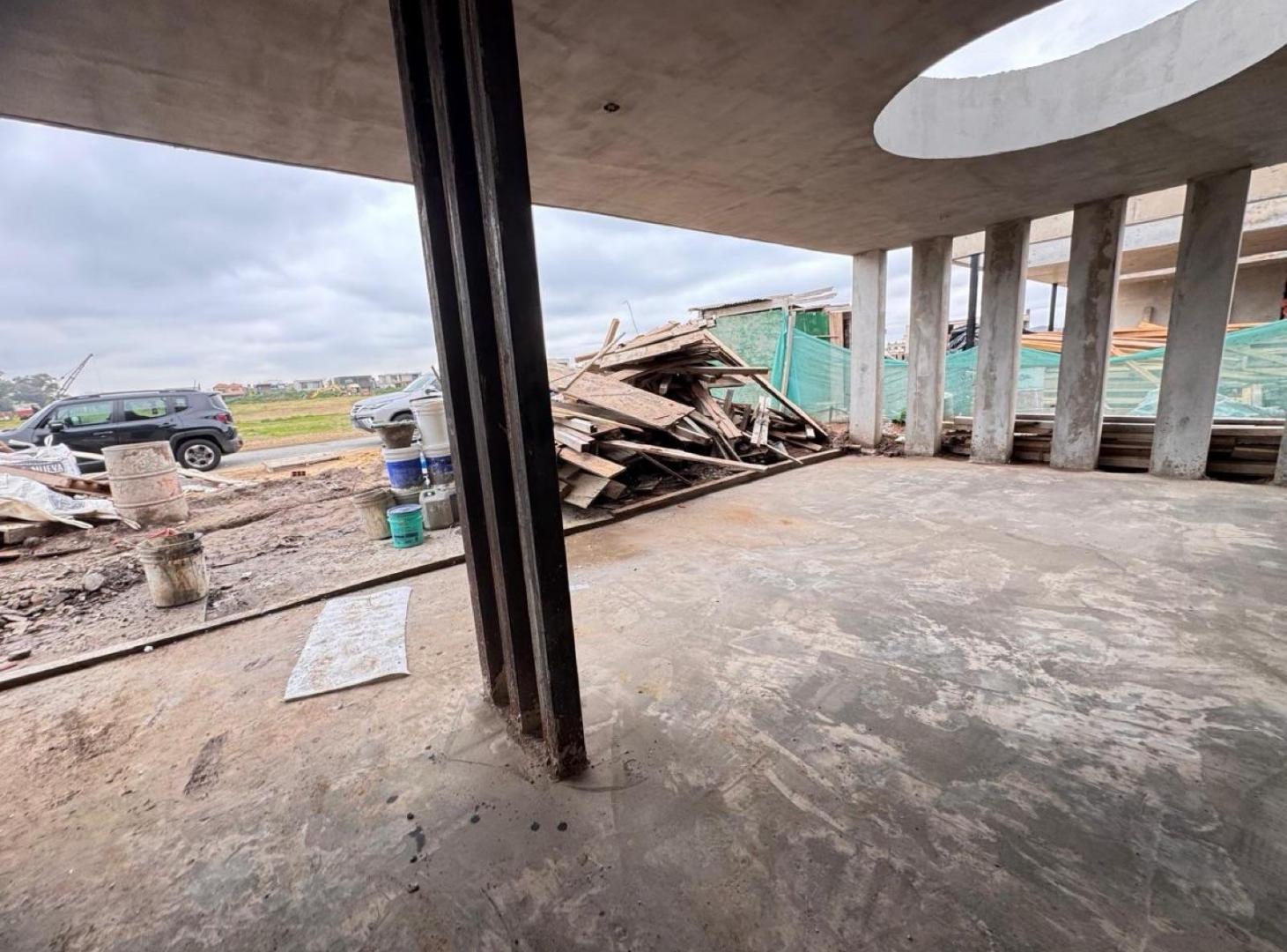 Foto de Casa vena El Canal 4 dormitorios pileta galería parrilla salida al río, imagen 2