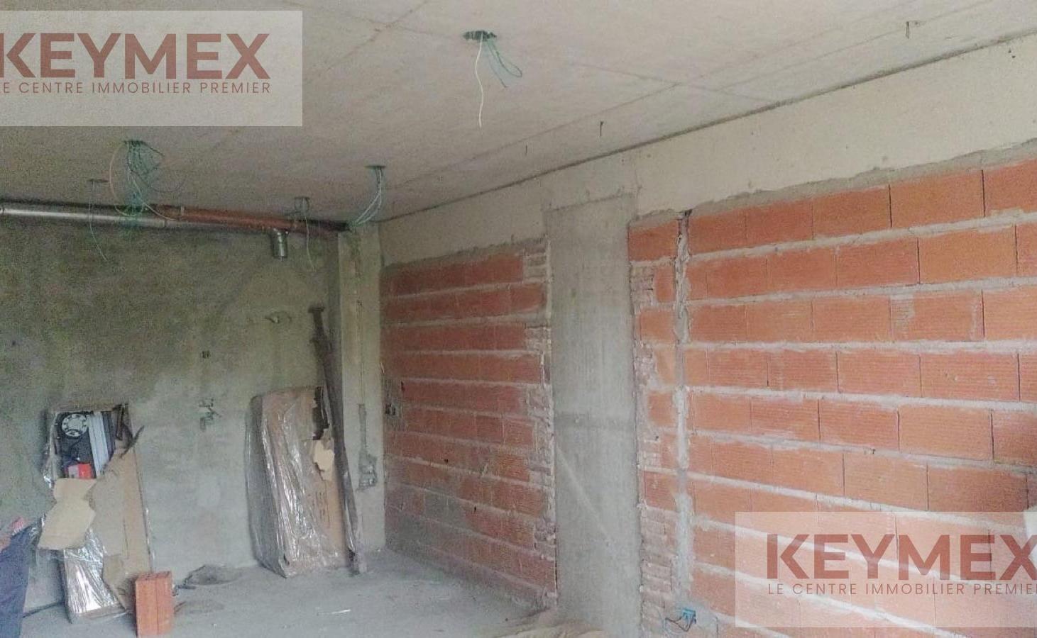 Foto de DEPARTAMENTO VENTA Parque PATRICIOS 2 AMBIENTES Piso 2 FRENTE BALCON, imagen 2