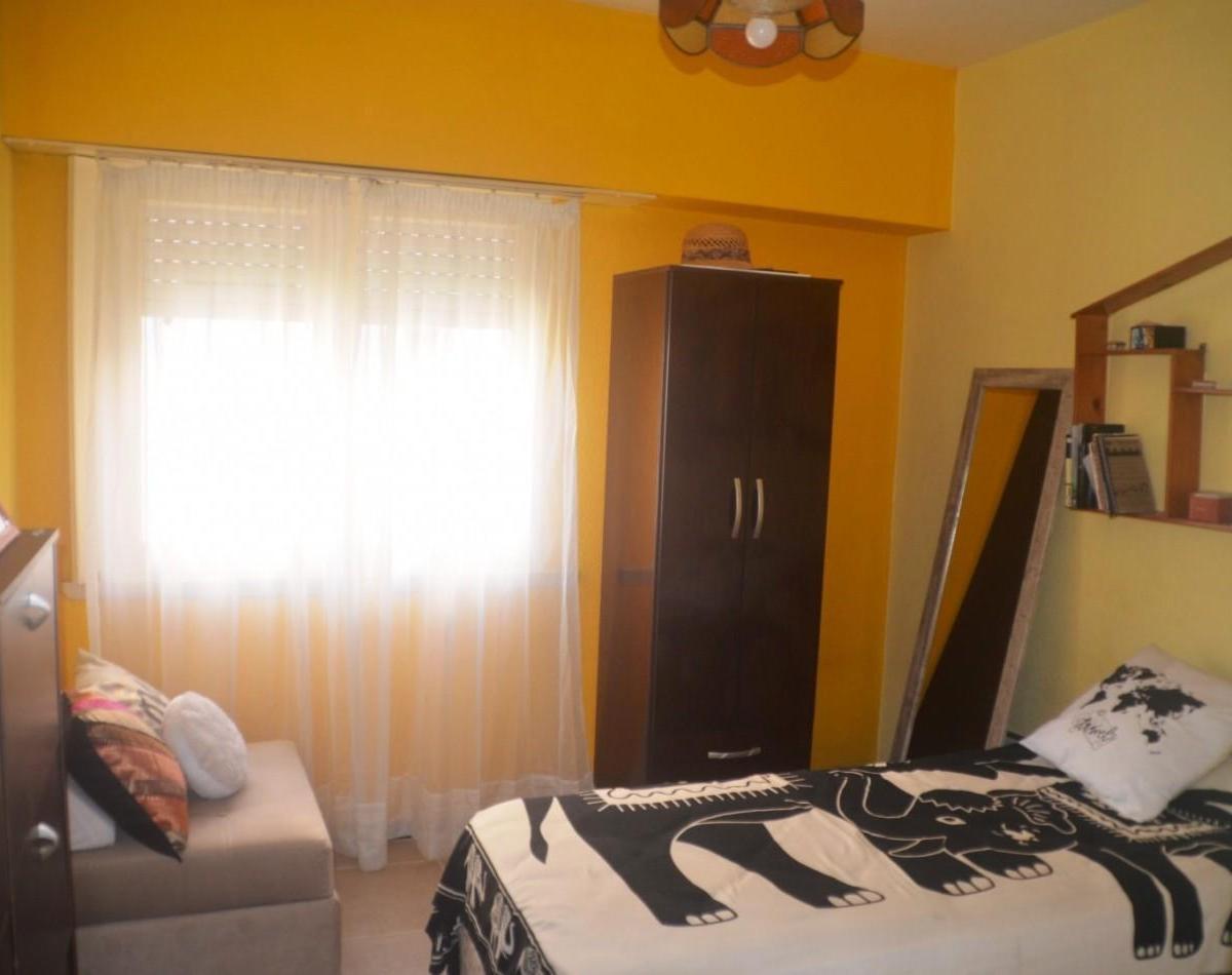 Retasado: Depto 4 Ambientes 90 m² en Barrio San Carlos 2