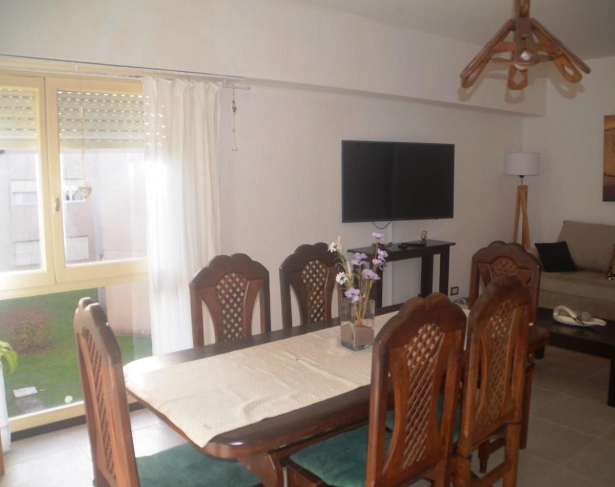 Retasado: Depto 4 Ambientes 90 m² en Barrio San Carlos 3