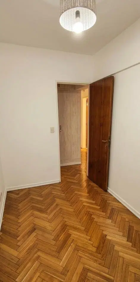 ALQUILER DEPARTAMENTO OLIVOS 4 AMBIENTES CON COCHERA 3