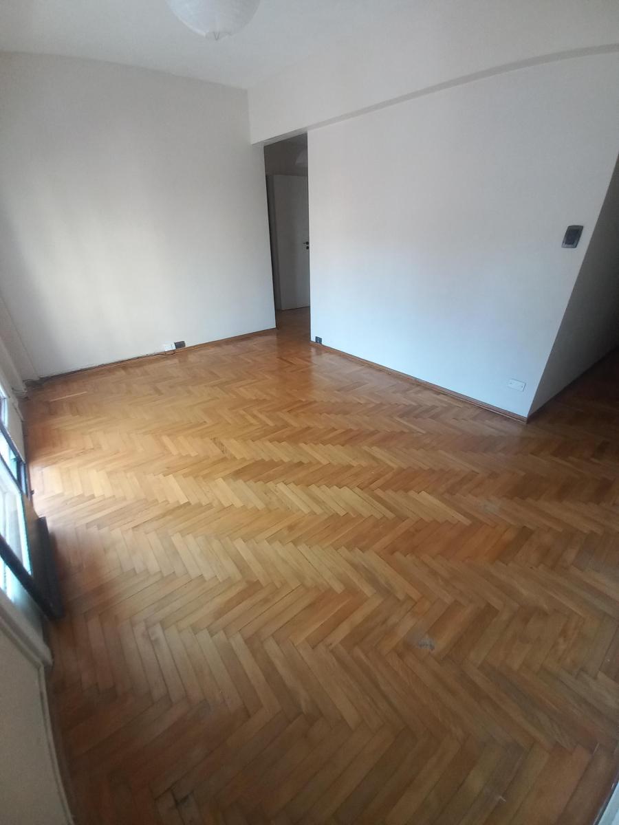 Se Vende Dto de 3 Amb en Constitución Límite con San Telmo 3