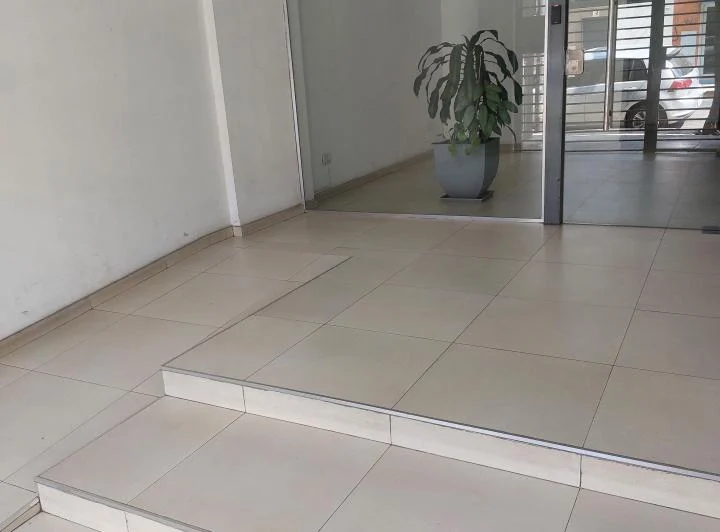Se ALQUILA 1 ambiente en San Cristobal 37 m2 1