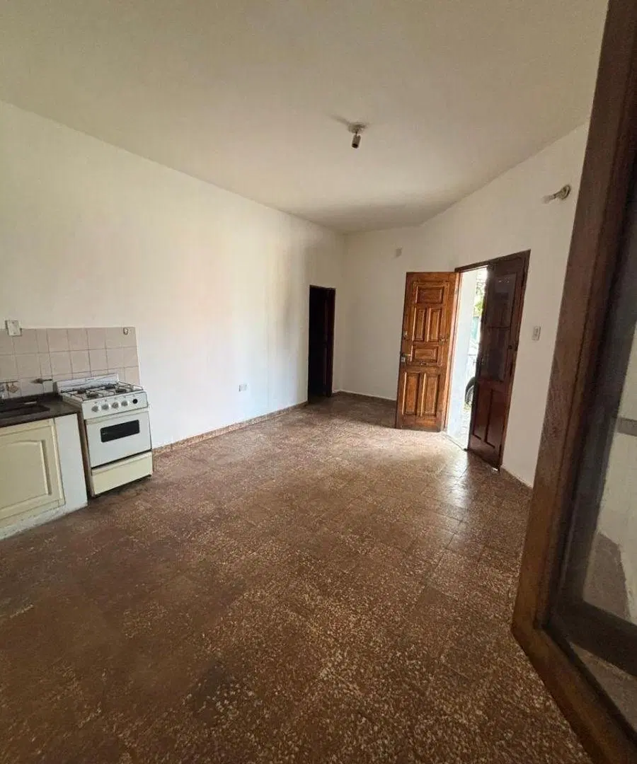 Casa de un dormitorio en alquiler B° Las Margaritas 5
