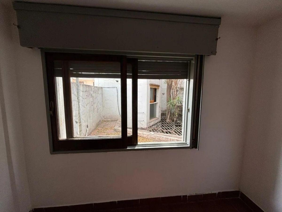 Foto de Departamento de 35 m² en venta en B° Alberdi, imagen 3