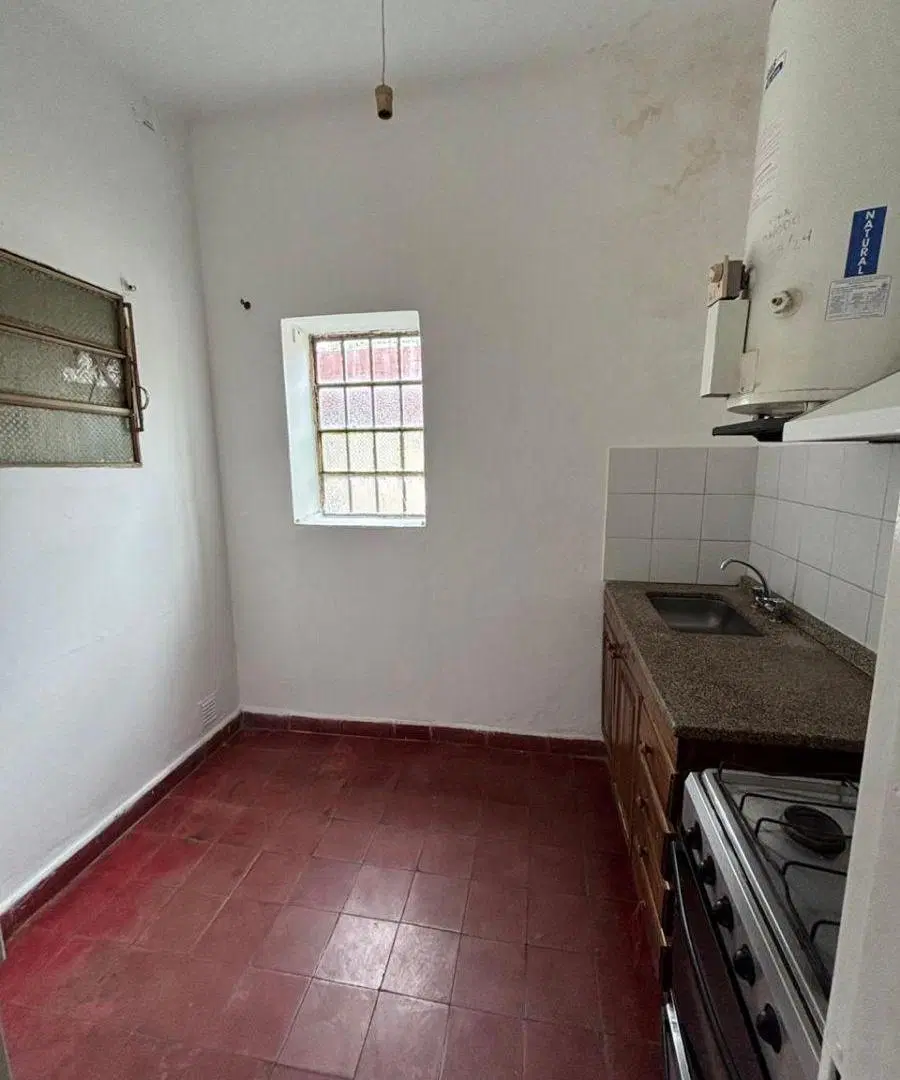Casa a la VENTA B° Alta Córdoba (2 Dorm.) 3