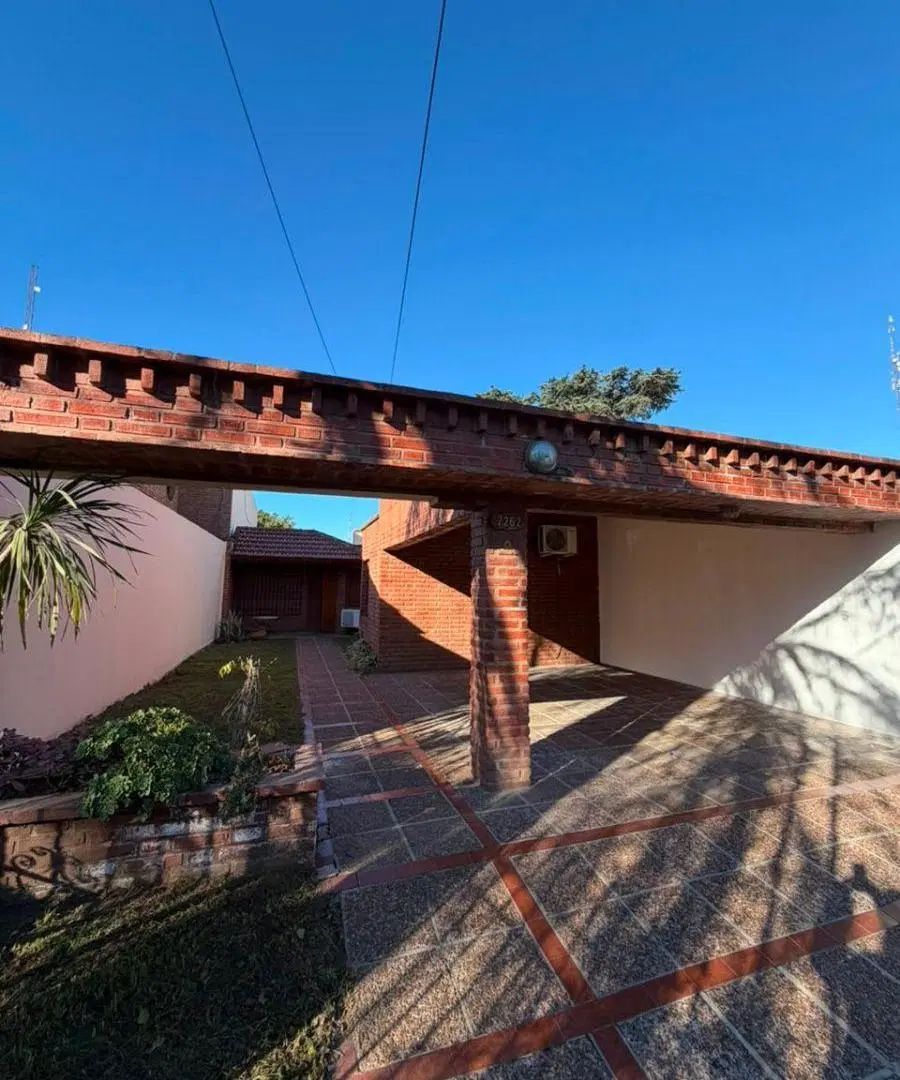 Casa a la VENTA (2 dorm) B° Tablada Park 3