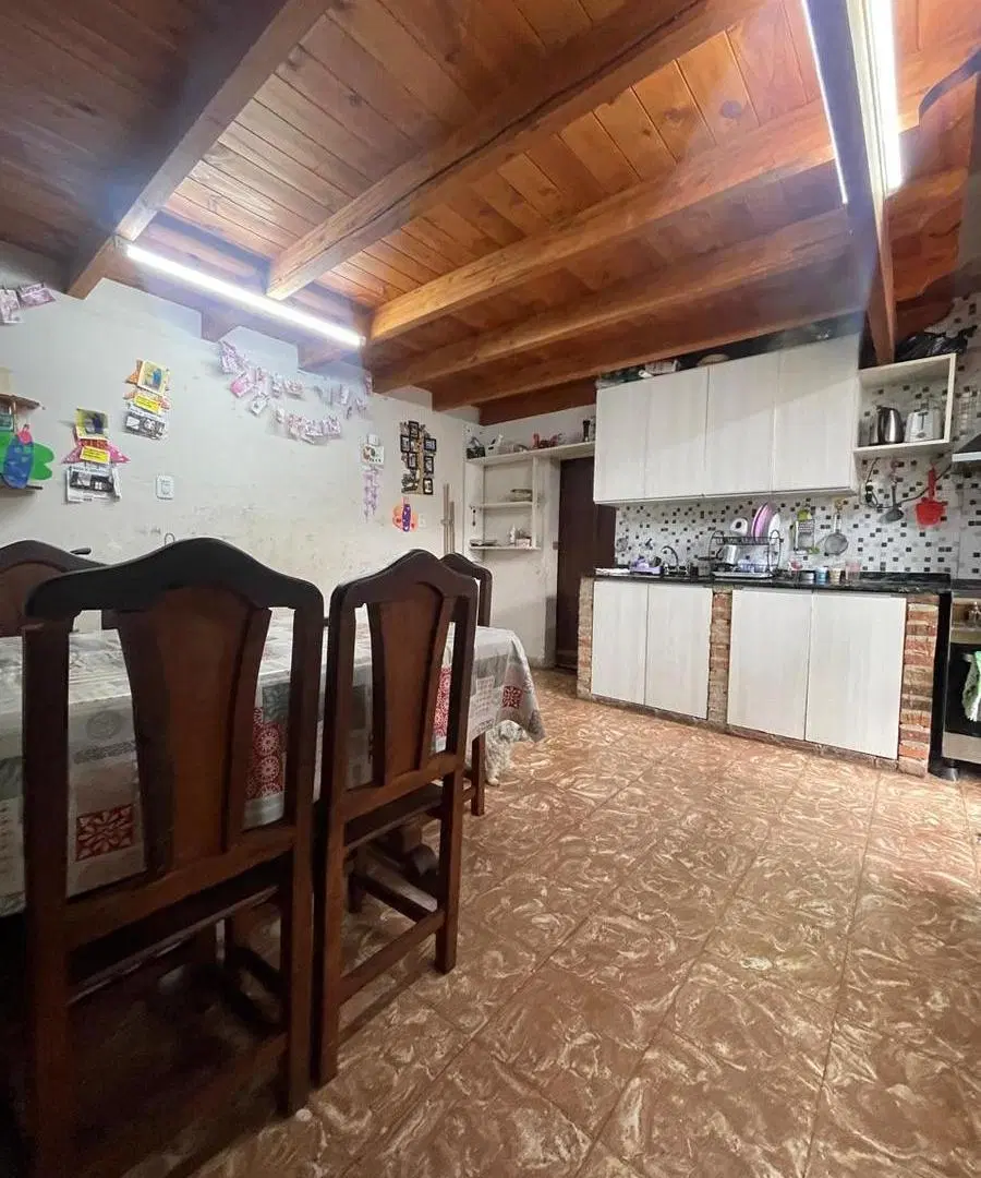 Casa en Rosario de 6 dormitorios en ARROYITO 4