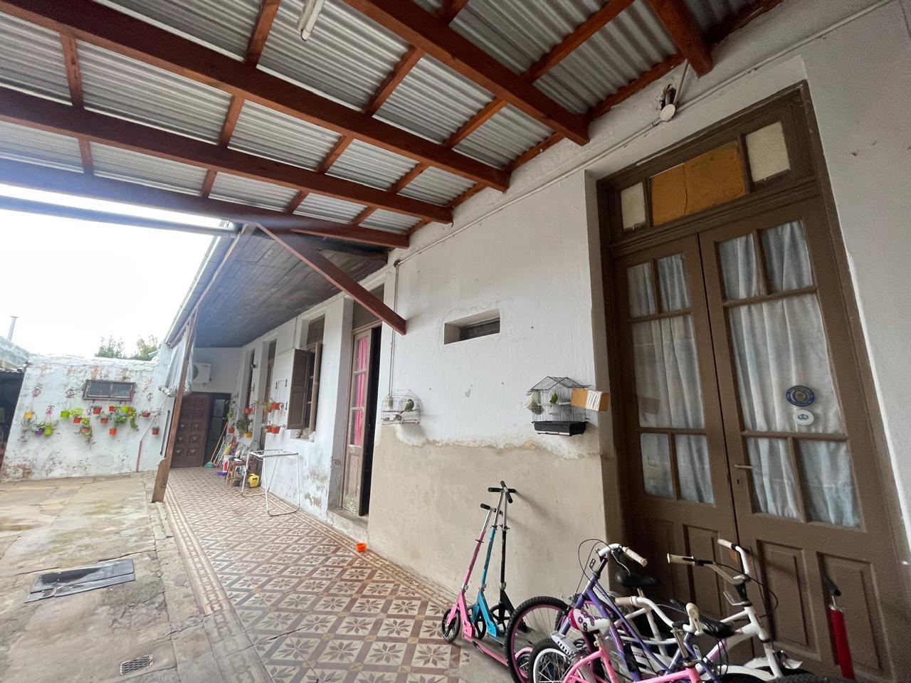 Casa en Rosario de 6 dormitorios en ARROYITO