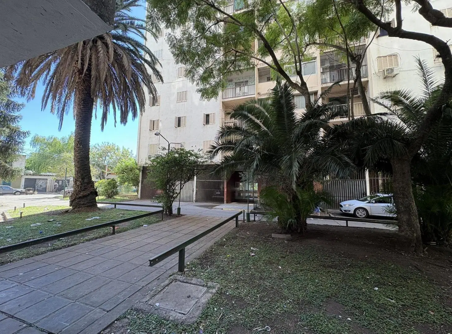 Departamento de 3 dormitorios muy amplio 1