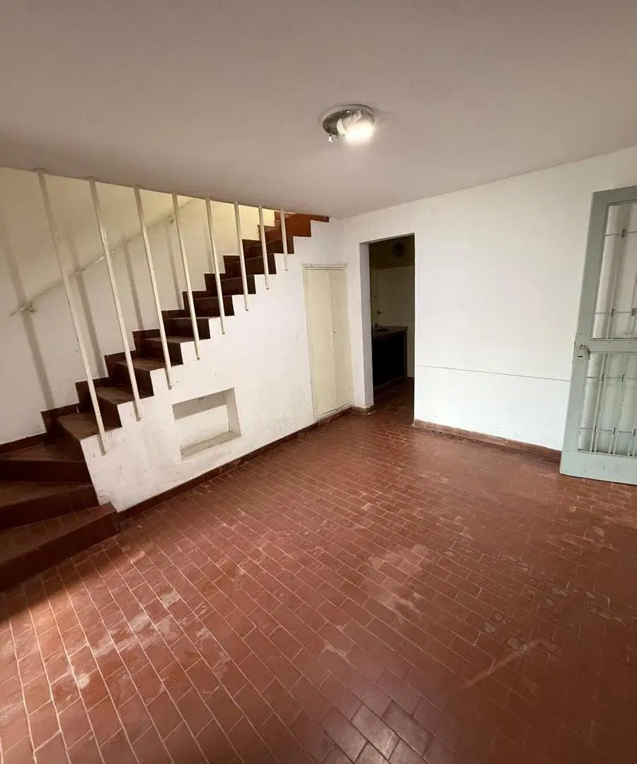Venta de Galpon Constitucion 2400 con doble Ingreso 5