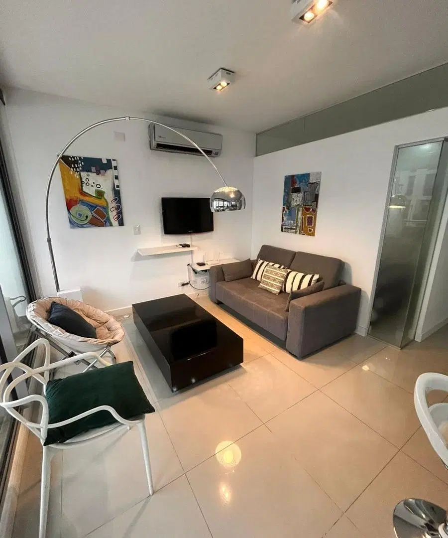 Departamento de 1 dormitorio AMOBLADO con cochera y balcón con vista al río en Forum Candido Carball 4