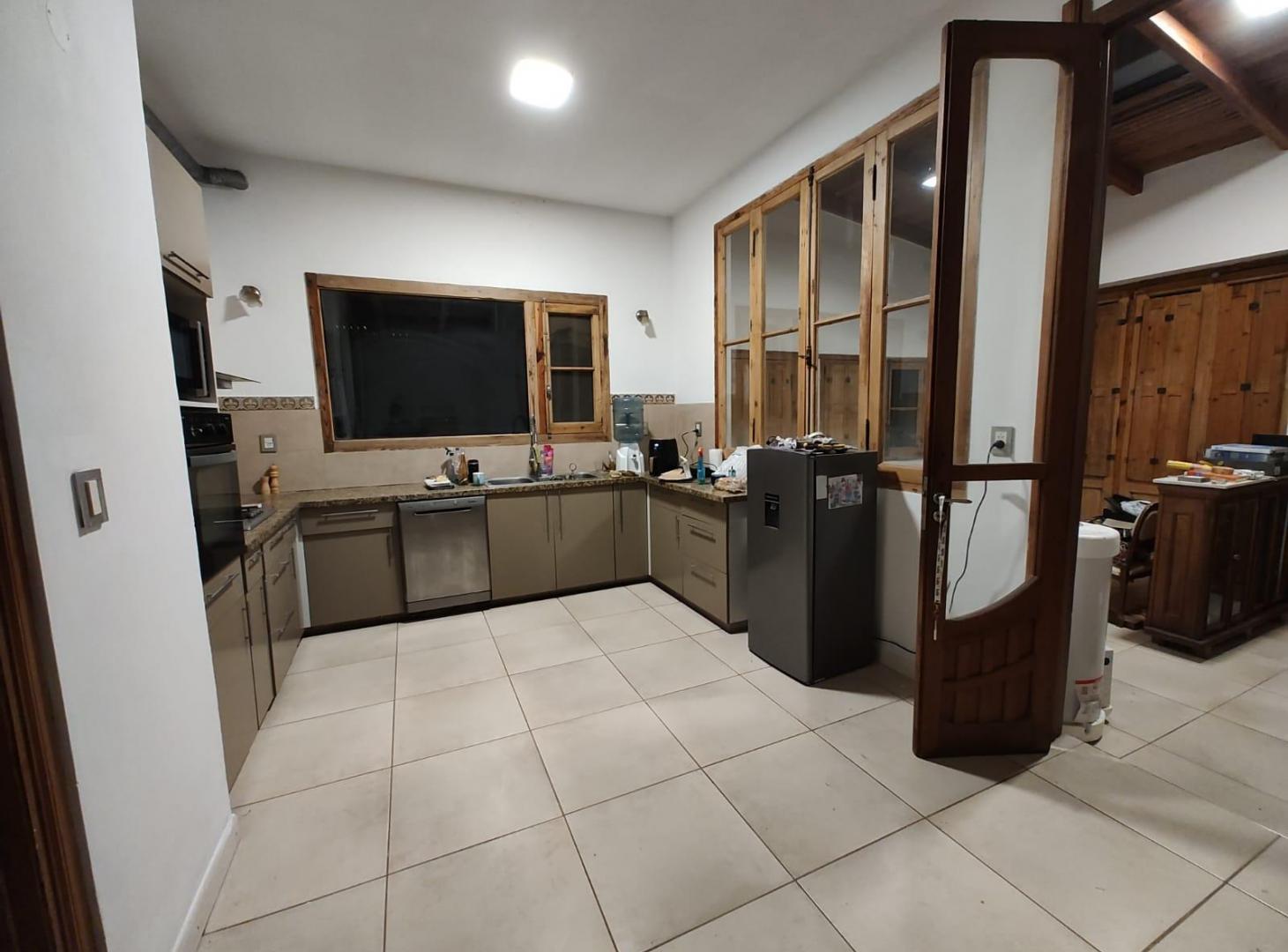 Foto de CasaCasa en San Sebastian 3 Hab,+ comodin ,3 baños, jardin de invierno, imagen 3