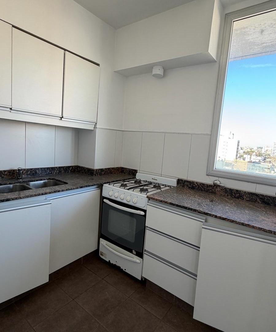 Foto de Departamento en Alquiler - 1 Dormitorio con dos balcones frente y, imagen 5
