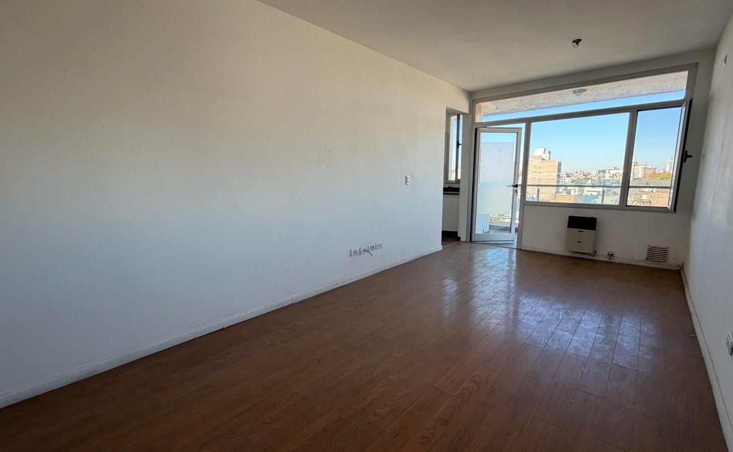 Foto de Departamento en Alquiler - 1 Dormitorio con dos balcones frente y, imagen 1