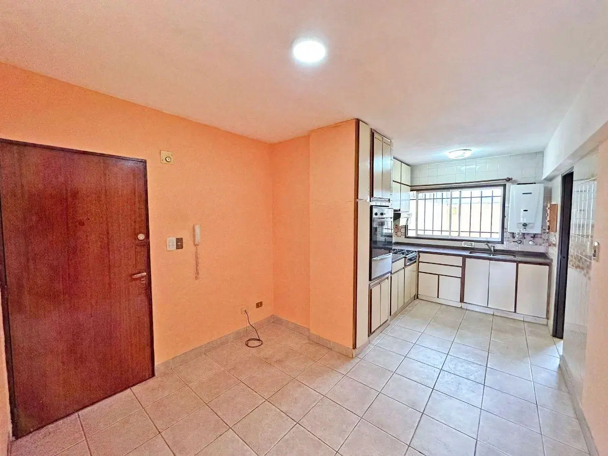 Bv. Oroño 800 - 3 dormitorios en venta c/ cochera en Rosario 4
