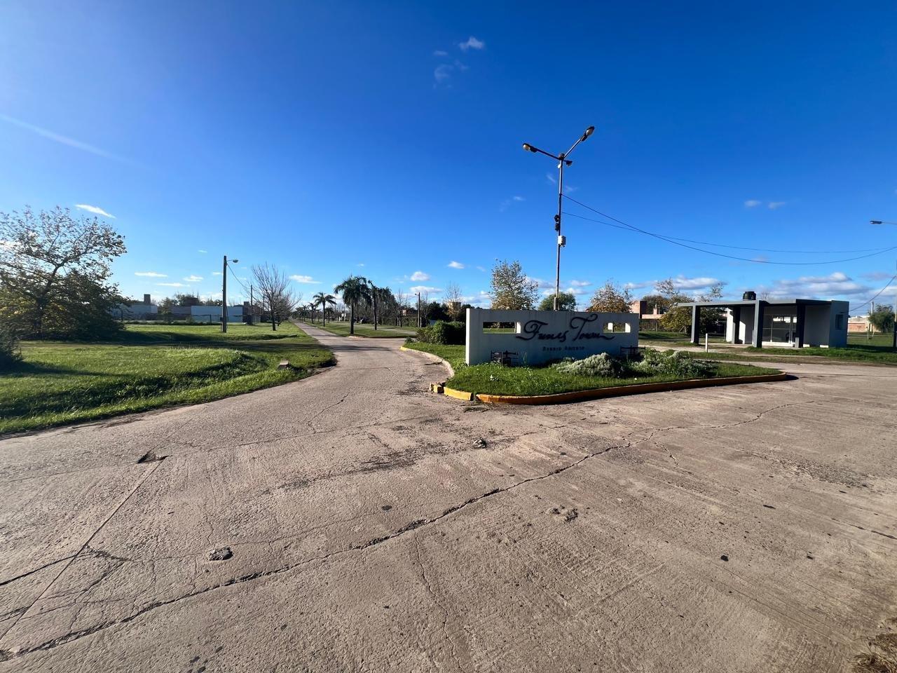 Funes Town · Terreno · Venta
