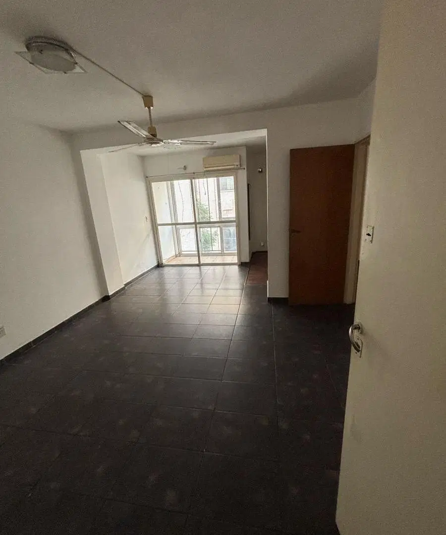 Departamento de 3 dormitorios con balcón cerrado. 5