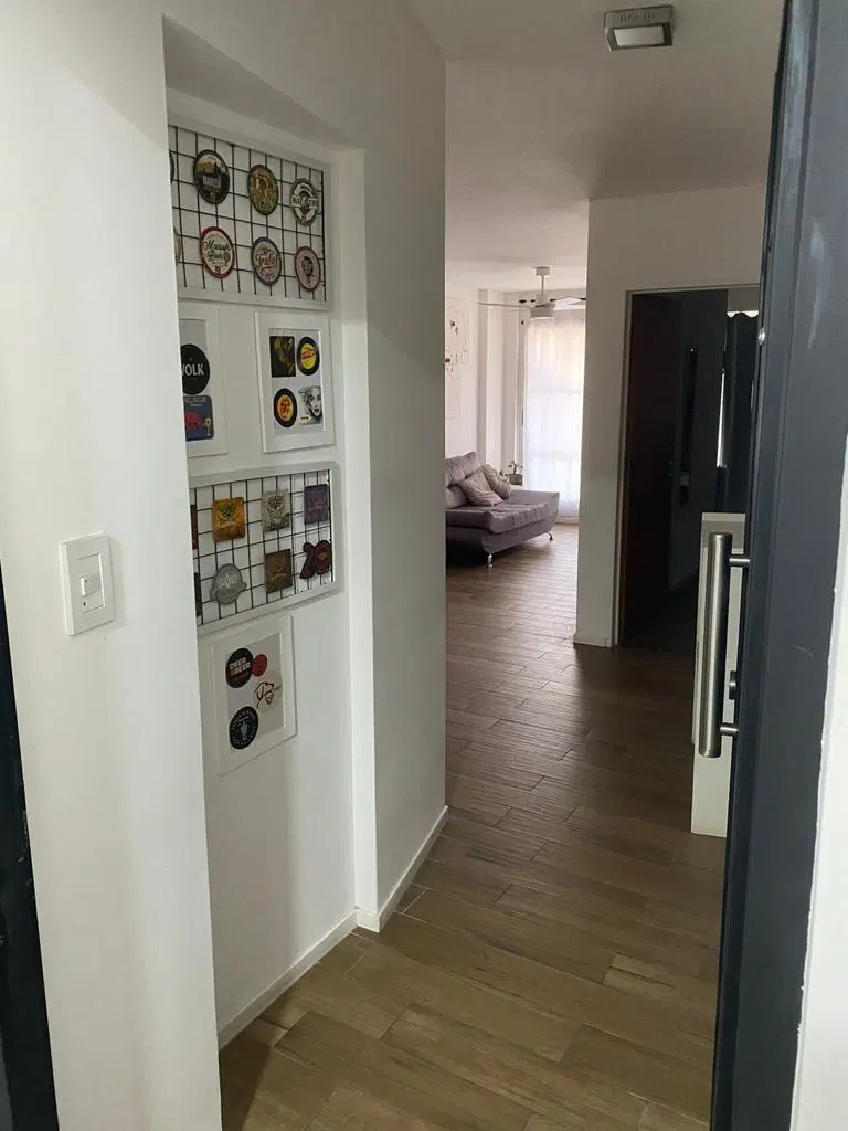 Departamento en alquiler de un dormitorio con patio y balcón. 1