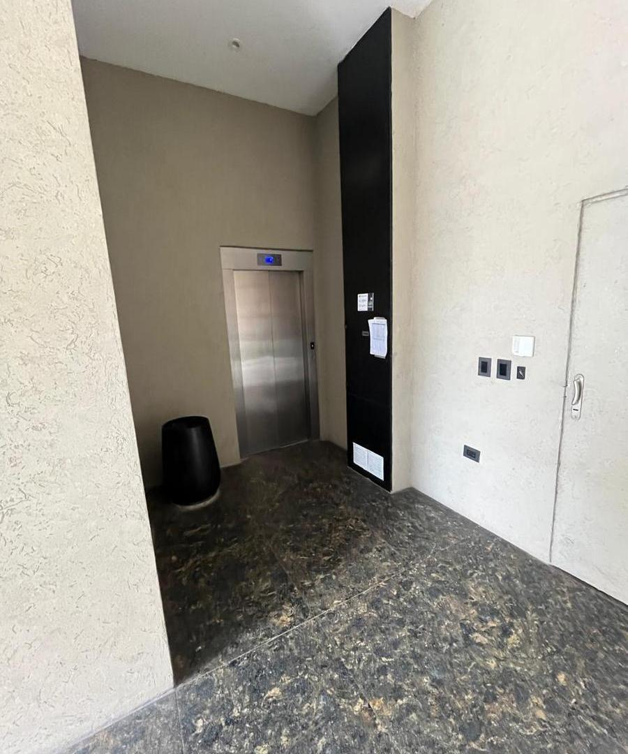 Foto de Departamento monoambiente con gas y balcón al frente en Barrio Luis, imagen 5