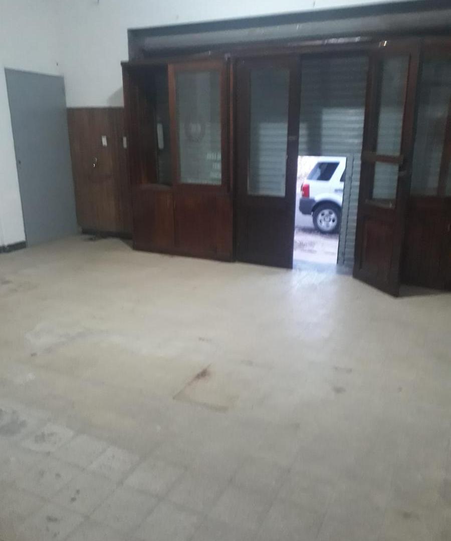 Foto de Casa con galpón y salón a la venta. Empalme Graneros., imagen 2
