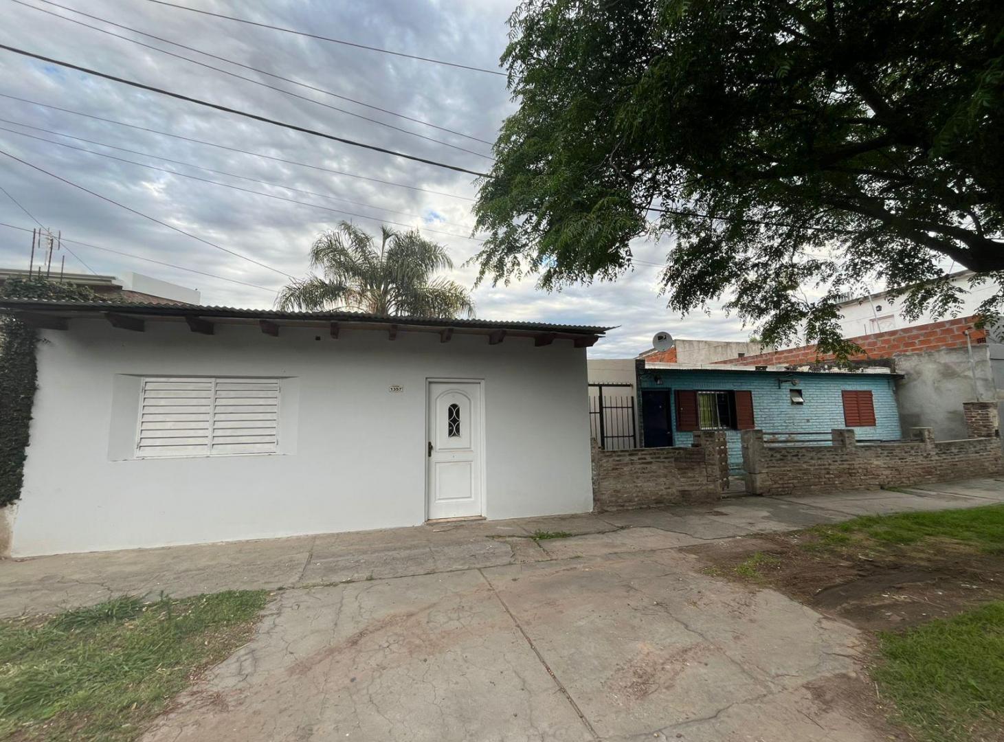 Foto de Casa con espacio para local y galpón., imagen 1