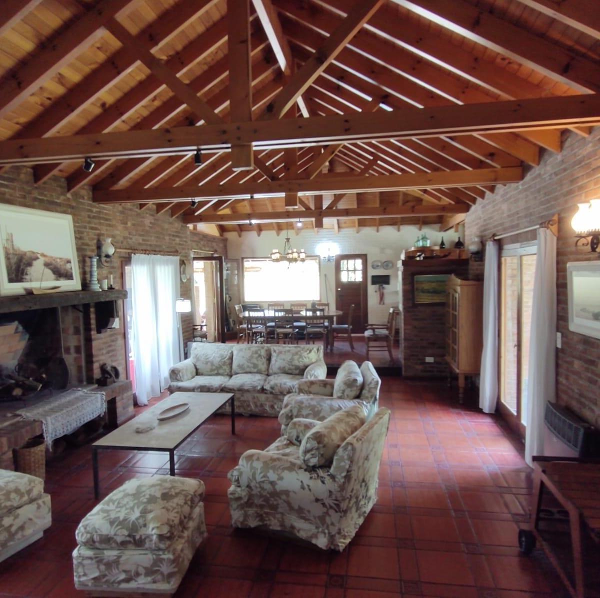 Foto de Regia Casa para dos familias en Pinamar, imagen 2
