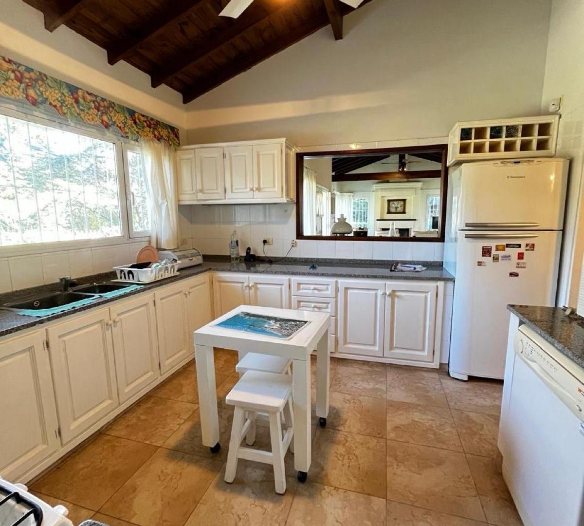 Foto de Regia y cómoda casa sobre Martín Pescador, imagen 5