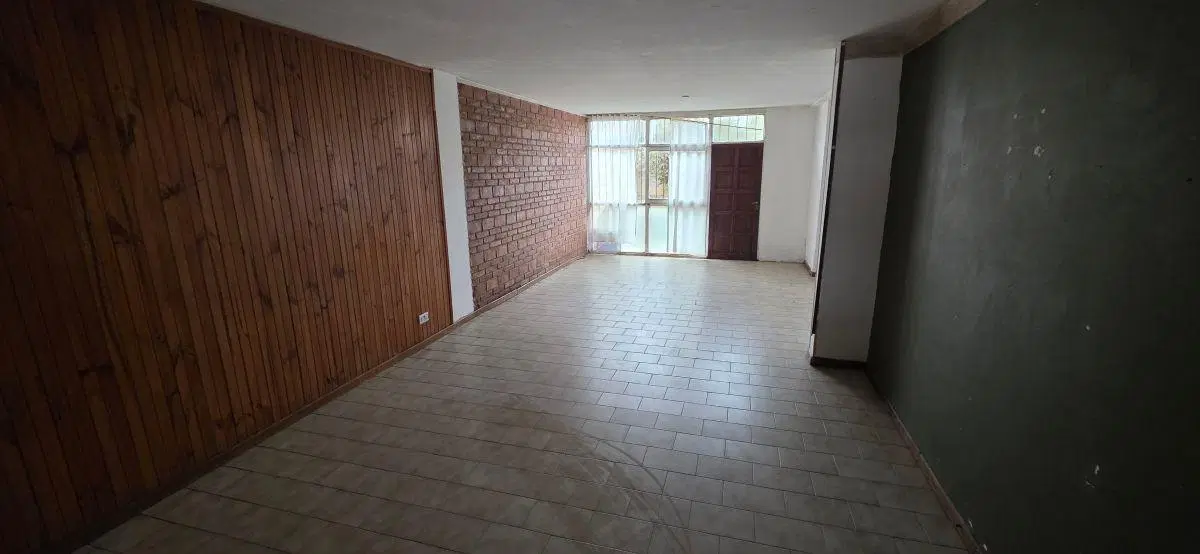 Casa de 4 dormitorios a reciclar en venta 3