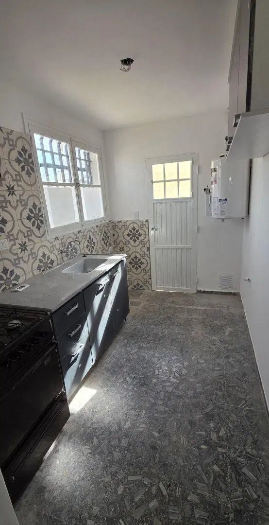 Alquiler: Casa 2 Dormitorios - Apta Comercio / Profesional 5