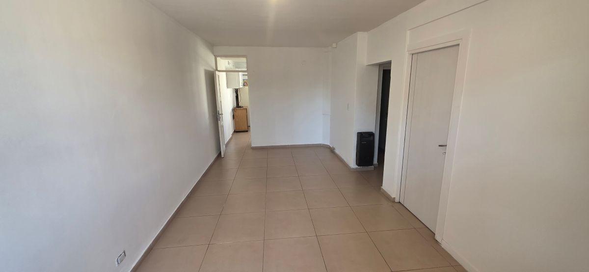Foto de CASA EN ALQUILER – GODOY CRUZ, imagen 2