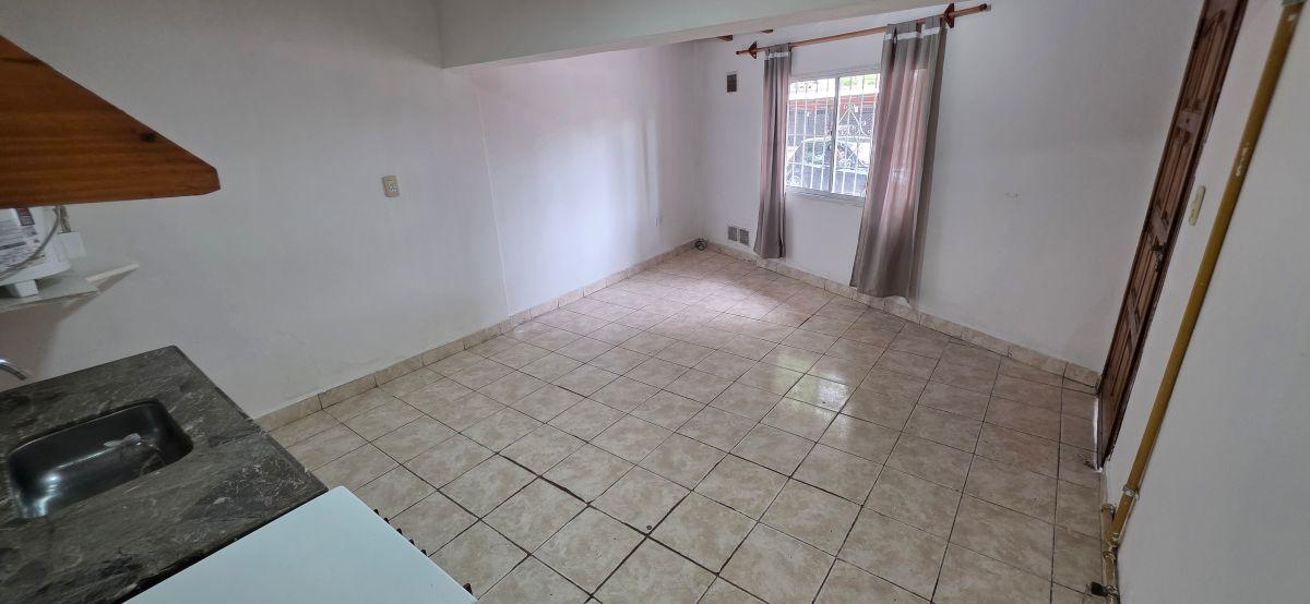 Foto de CASA EN ALQUILER | 2 DORMITORIOS | GODOY CRUZ, imagen 5