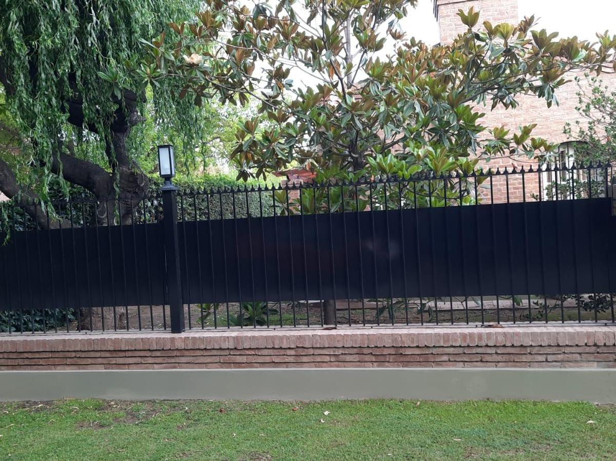 Venta - Hermosa Casa - Pileta - Jardín - Chacras de Coria - 1000 m² 4