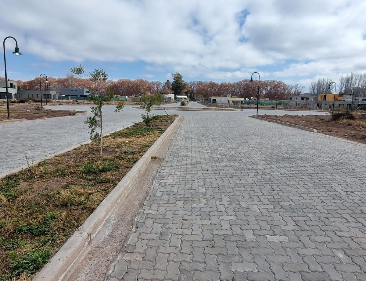 Lote en Barrio Privado Zona Chacras 4