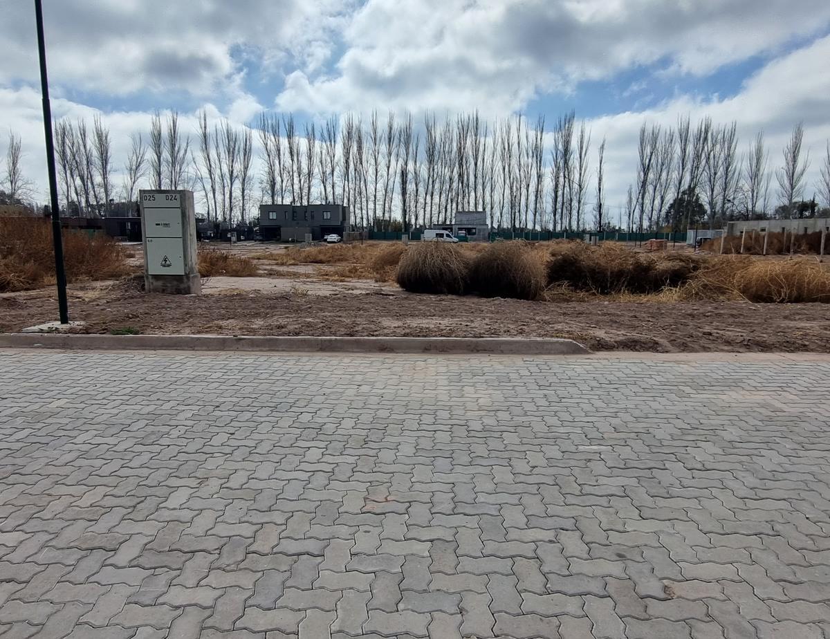 Lote en Barrio Privado Zona Chacras 3