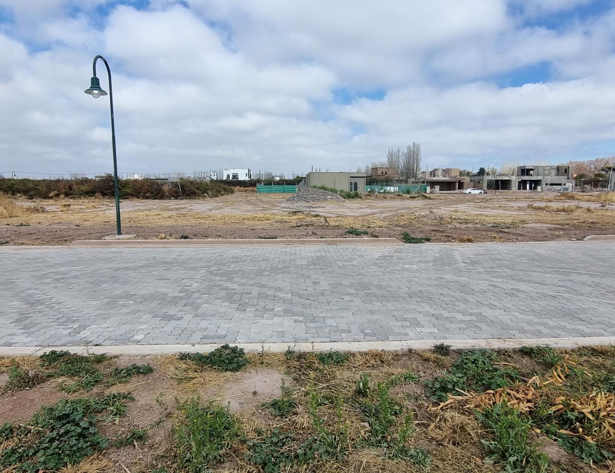 Lote en Barrio Privado Zona Chacras 2