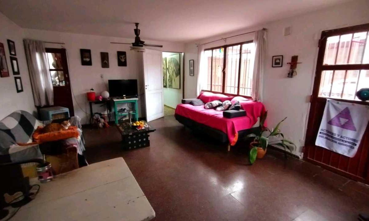 Casa · Venta · Las Heras · a 2 Cuadras Plaza · 3 Dorm. 4