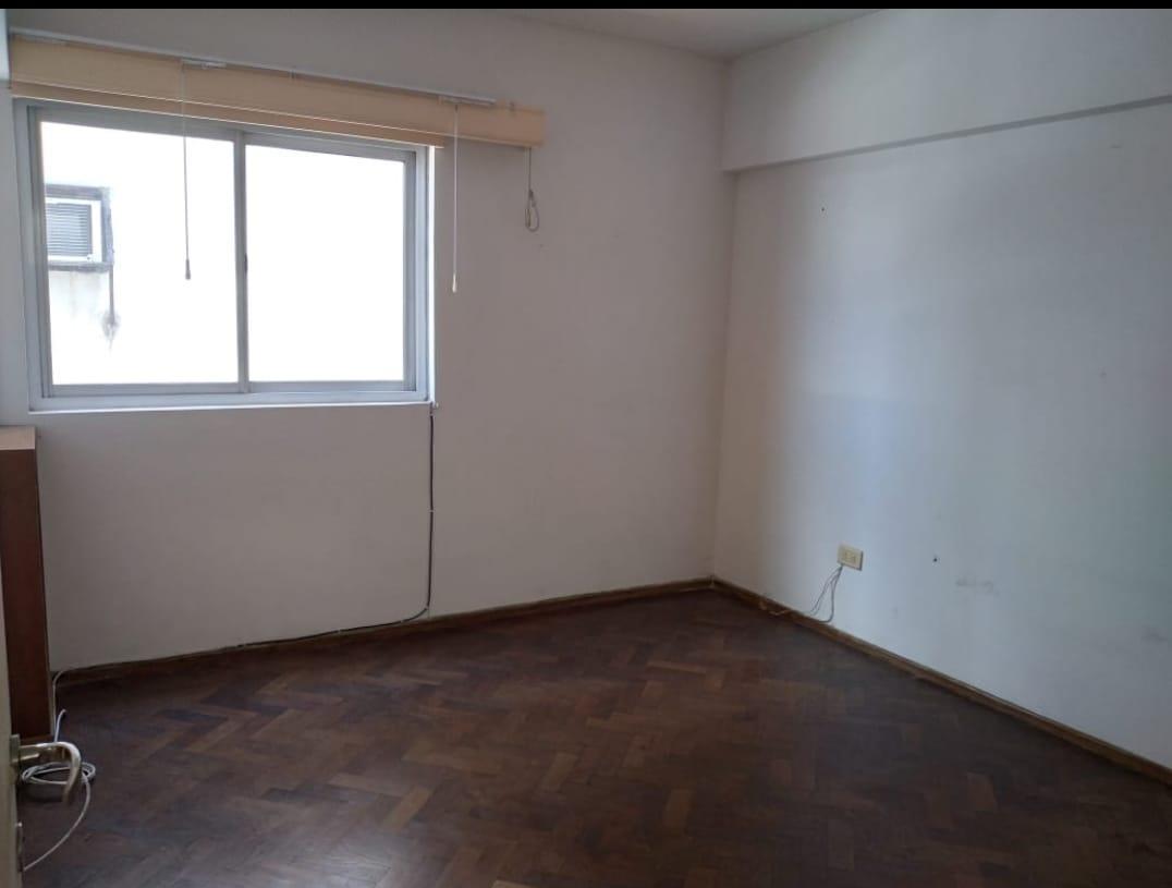 Foto de VENDE-AMPLIO DEPARTAMENTO- C/SAN MARTIN-CIUDAD-MENDOZA, imagen 2