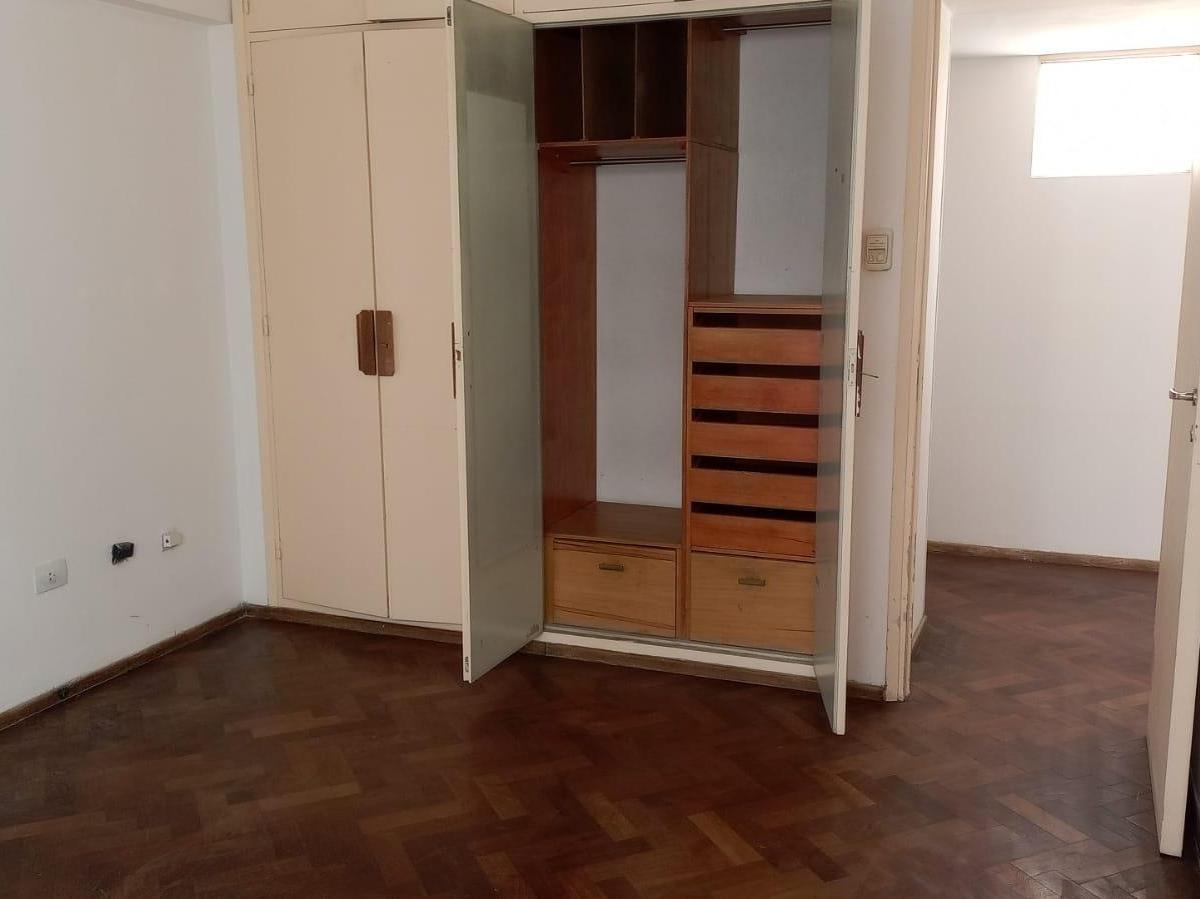 Vende - Amplio Departamento - C/san Martin - Ciudad - Mendoza 2