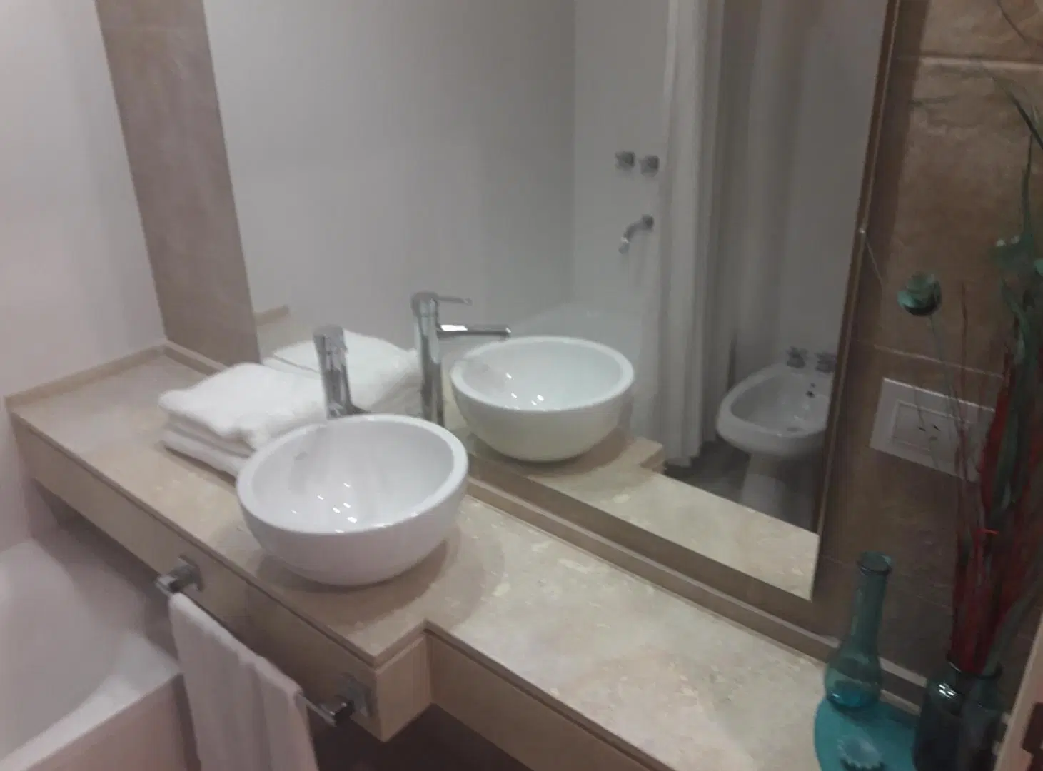 Departamento AMOBLADO con Seguridad-GODOY CRUZ 2