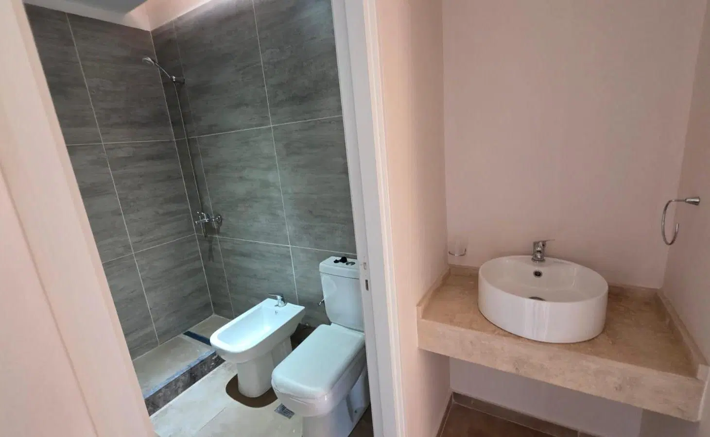 VENTA CASA - BARRIO PRIVADO · 2 dormitorios 5