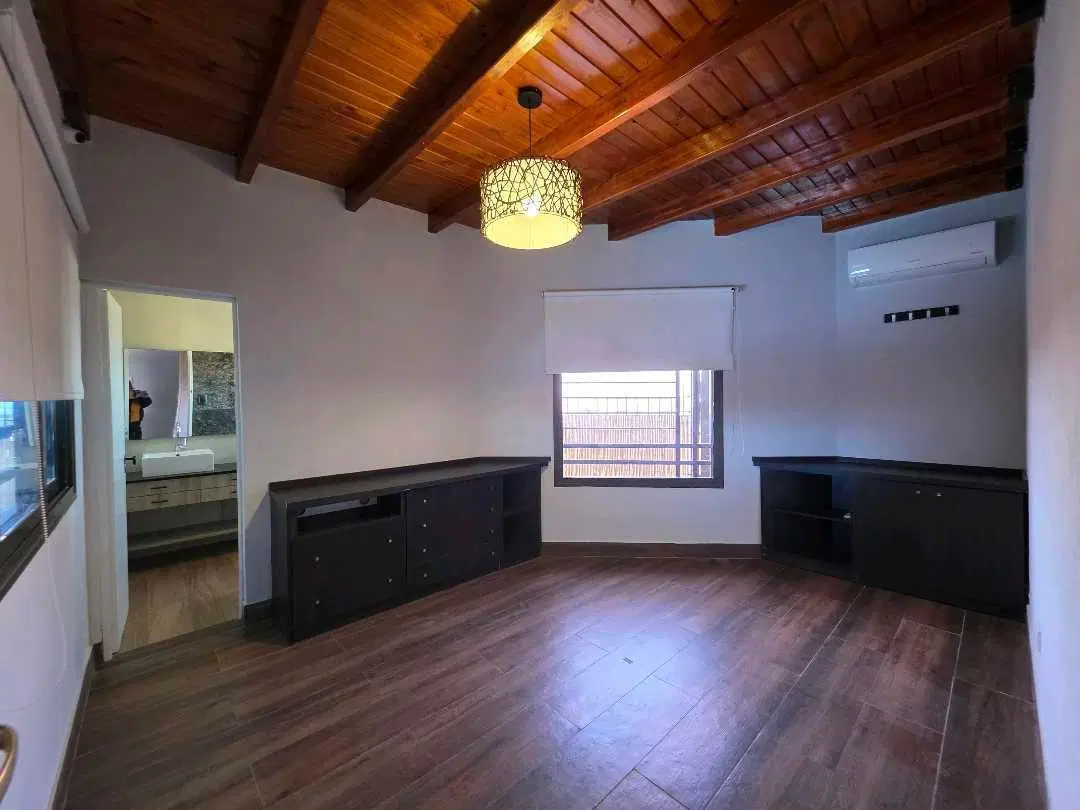 ALQUILA · CASA · 2 DORMITORIO ·ZONA LA PUNTILLA · LUJAN · MENDOZA 4