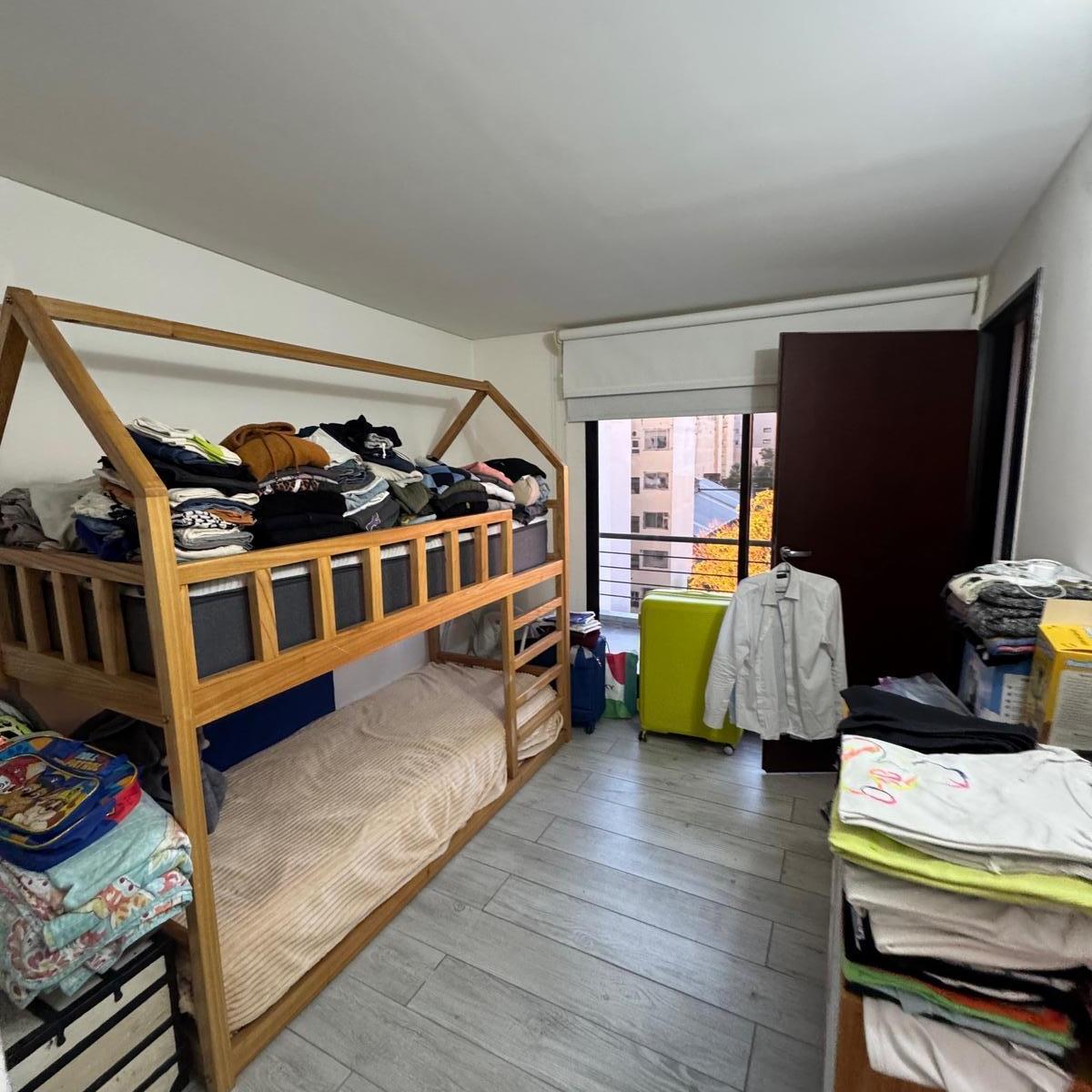 4 Ambientes en Duplex C/ Cochera Privada, Terraza y Parrilla. 5