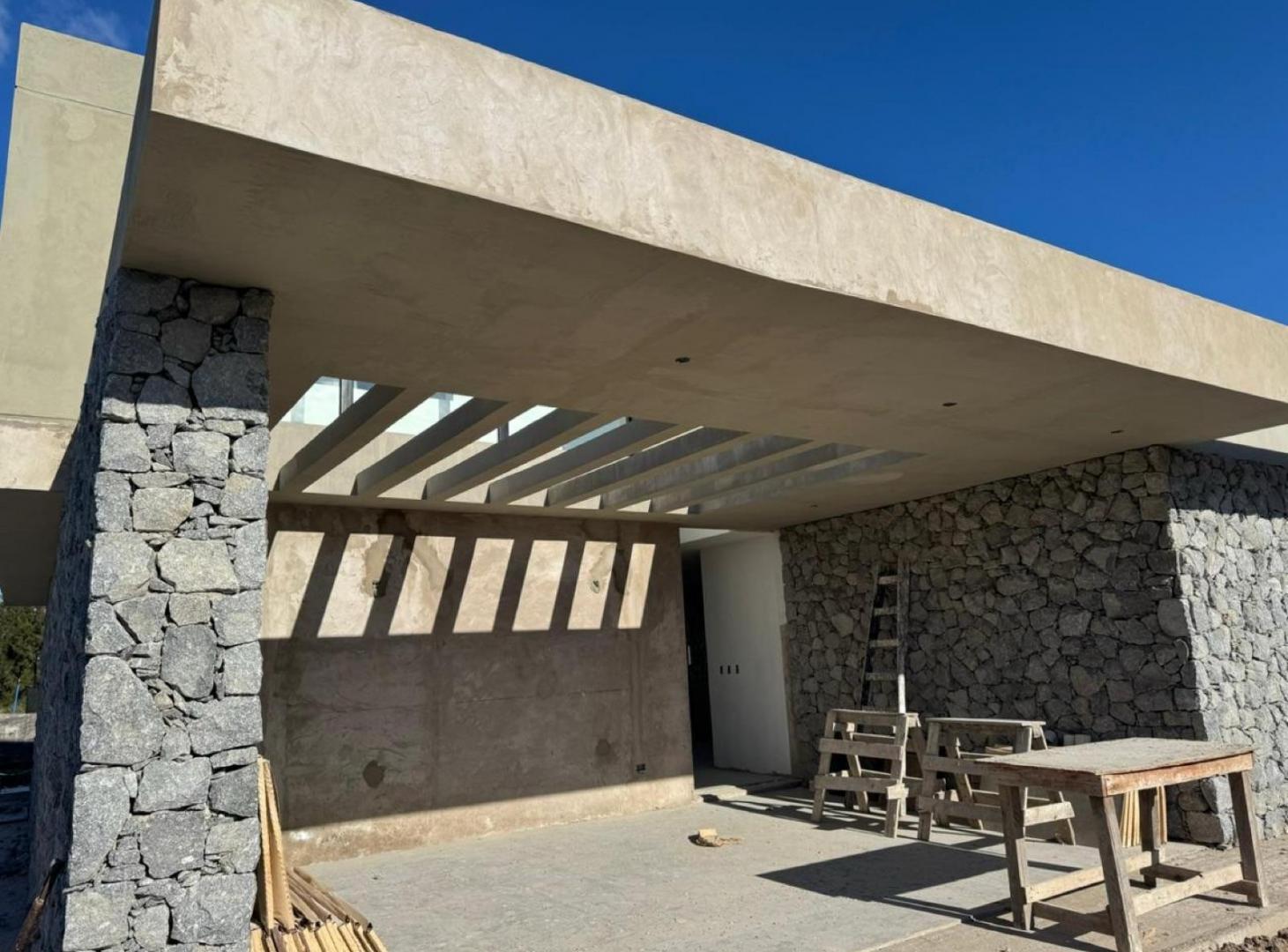 Casa de 5 Ambientes en Venta con financiación, a Estrenar, en Country La Providencia. Canning