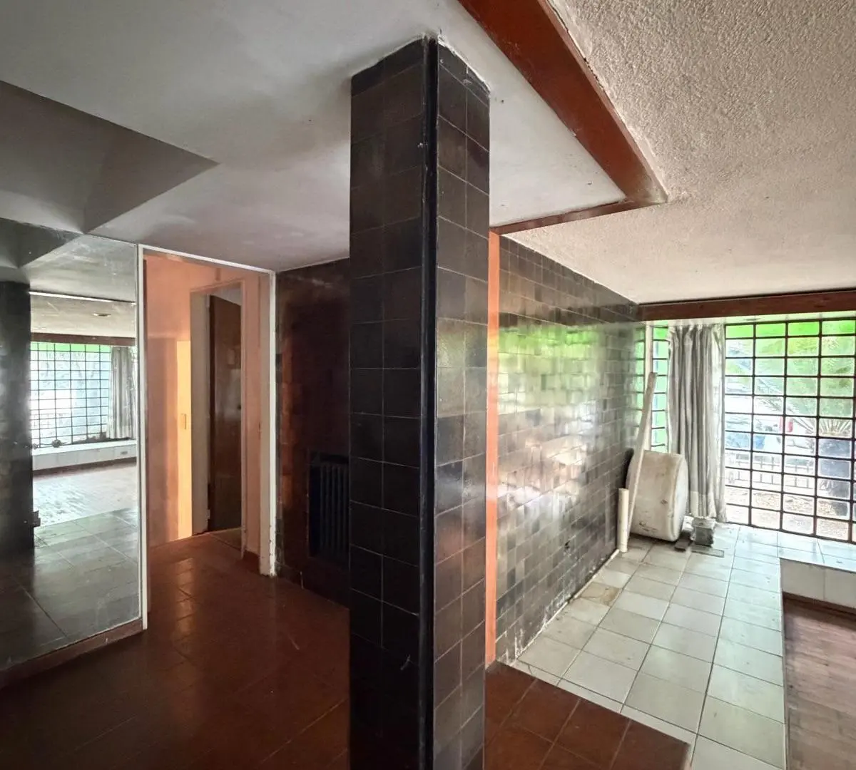 CASA EN ESQUINA CON GRAN POTENCIAL EN EL CORAZÓN DE VILLA DEVOTO 2